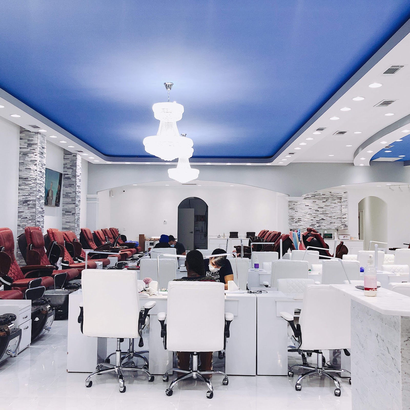 Nails For You logo